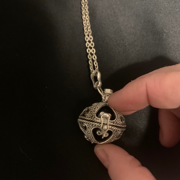 Harmony Ball Angel Caller Meditation Necklace - Picture 2 of 4